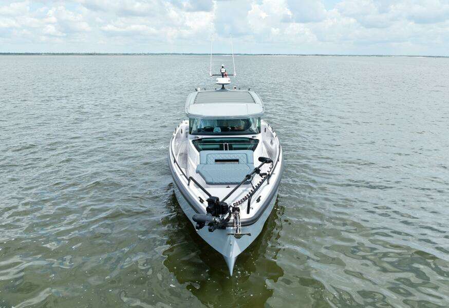 2023 Axopar 37XC Cross Cabin