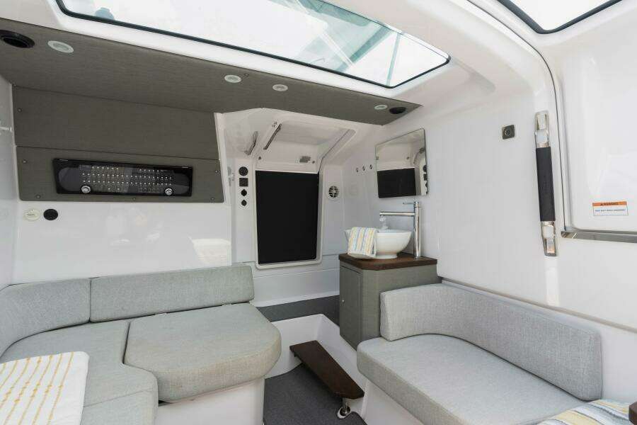 2023 Axopar 37XC Cross Cabin
