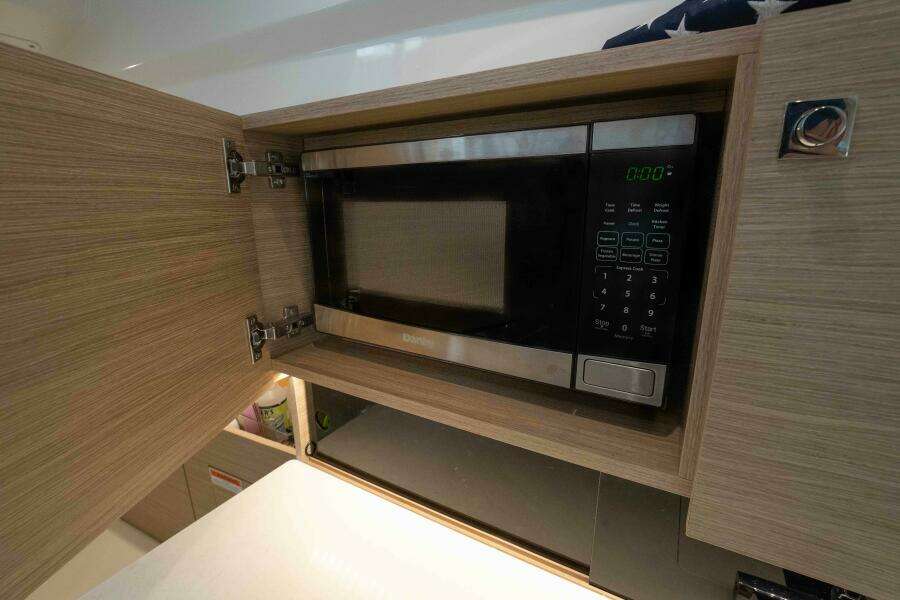 2024 Jeanneau Leader 9.0WA S2