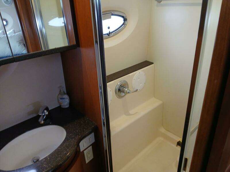 2006 Silverton 35 Motor Yacht