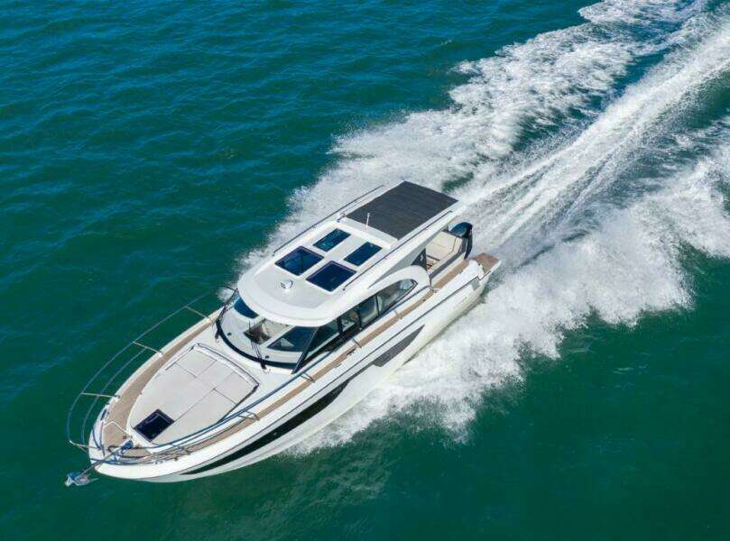 2026 Beneteau Antares 11