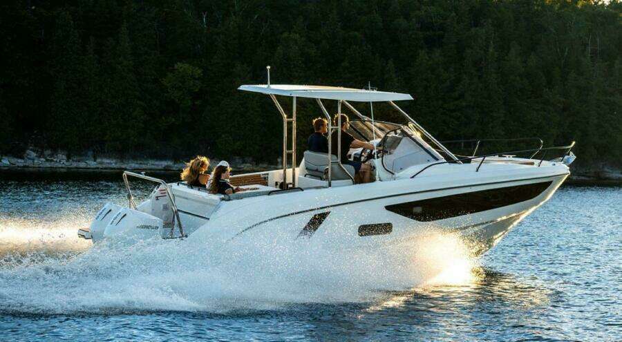 2025 Beneteau Flyer 9 SunDeck