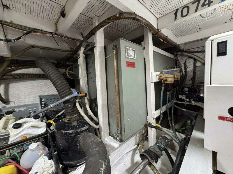 1989 Grand Banks 42 Motor Yacht