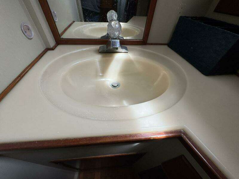 1989 Grand Banks 42 Motor Yacht