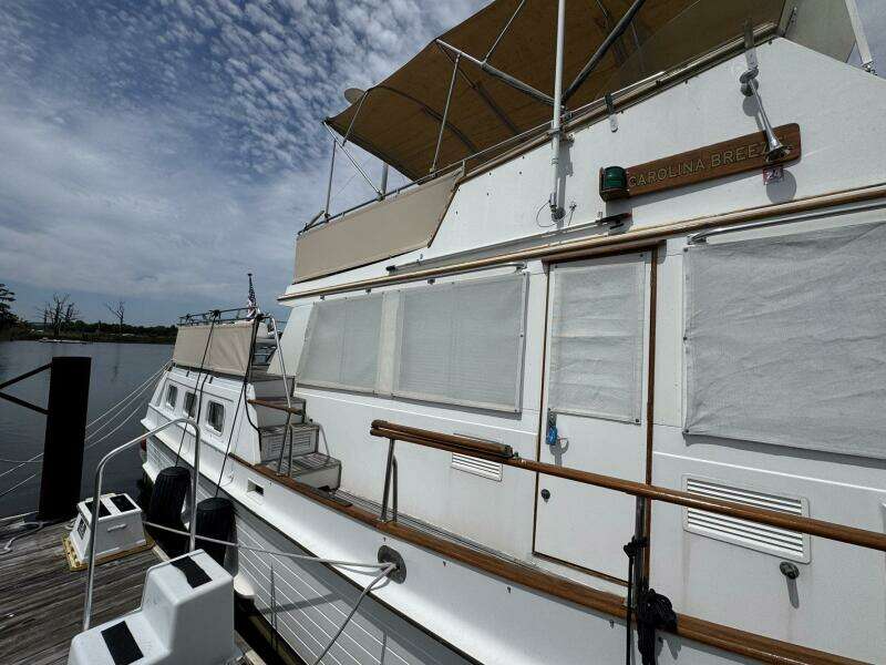 1989 Grand Banks 42 Motor Yacht