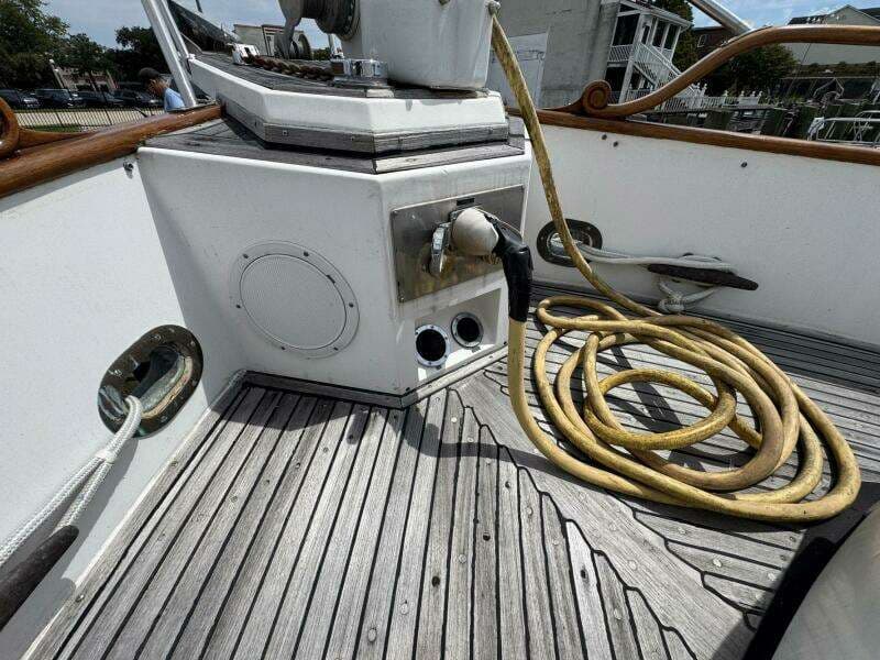 1989 Grand Banks 42 Motor Yacht