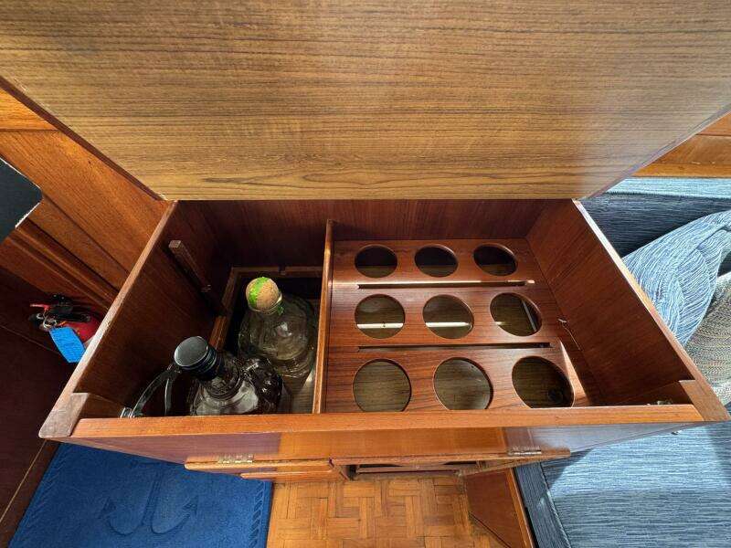 1989 Grand Banks 42 Motor Yacht