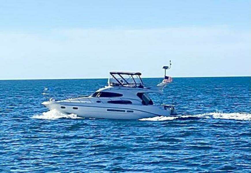 47' Sealine underway3