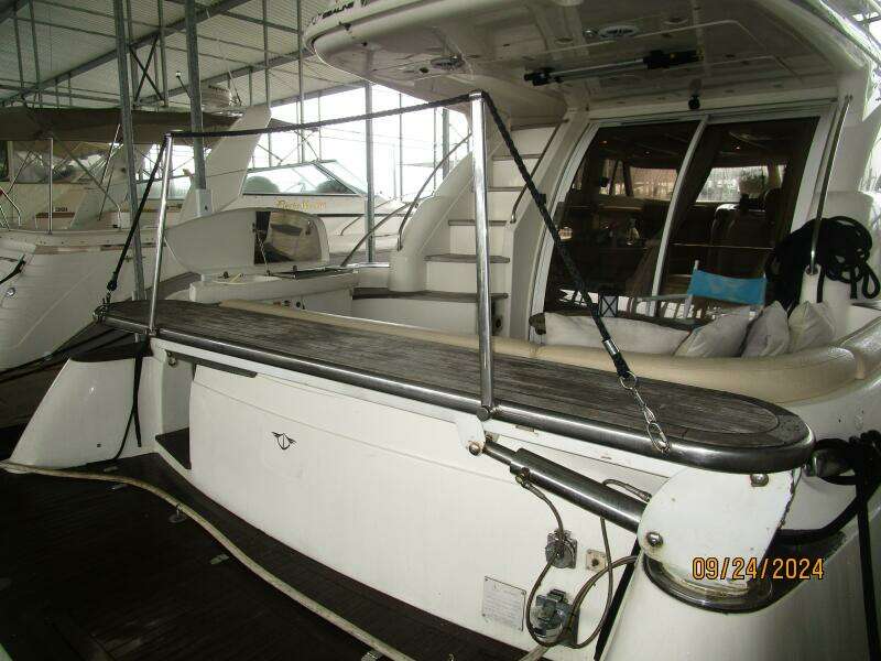 47' Sealine passarelle-tender crane