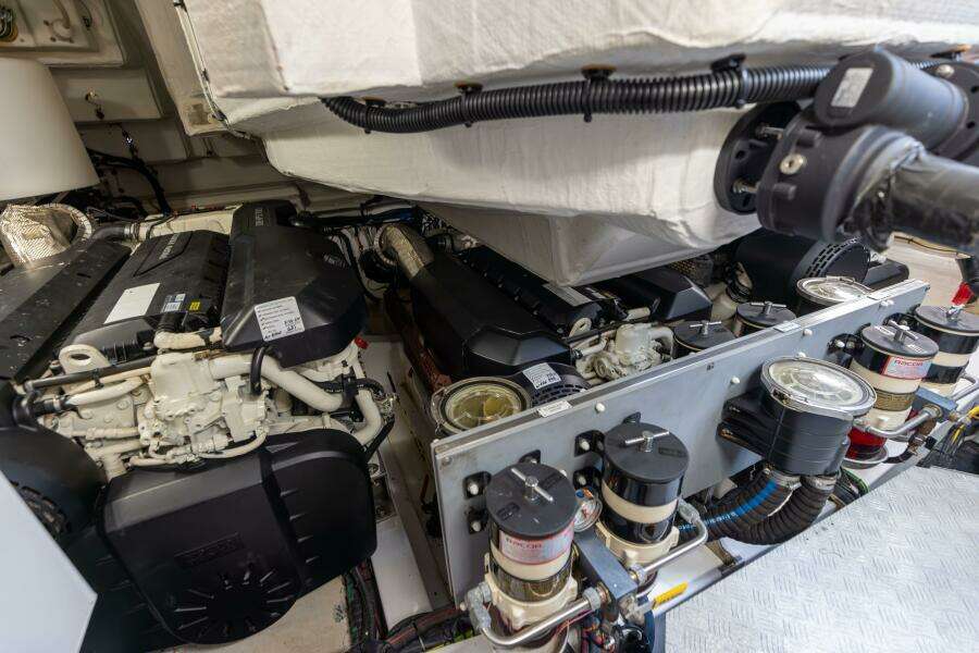 2021 Azimut S6 Sport Fly