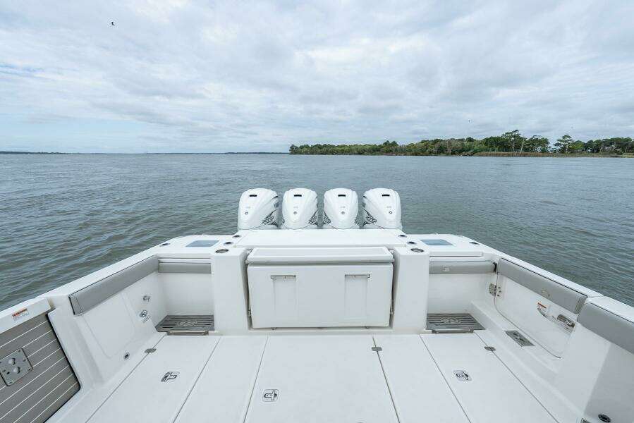 2023 Pursuit S 428 Sport