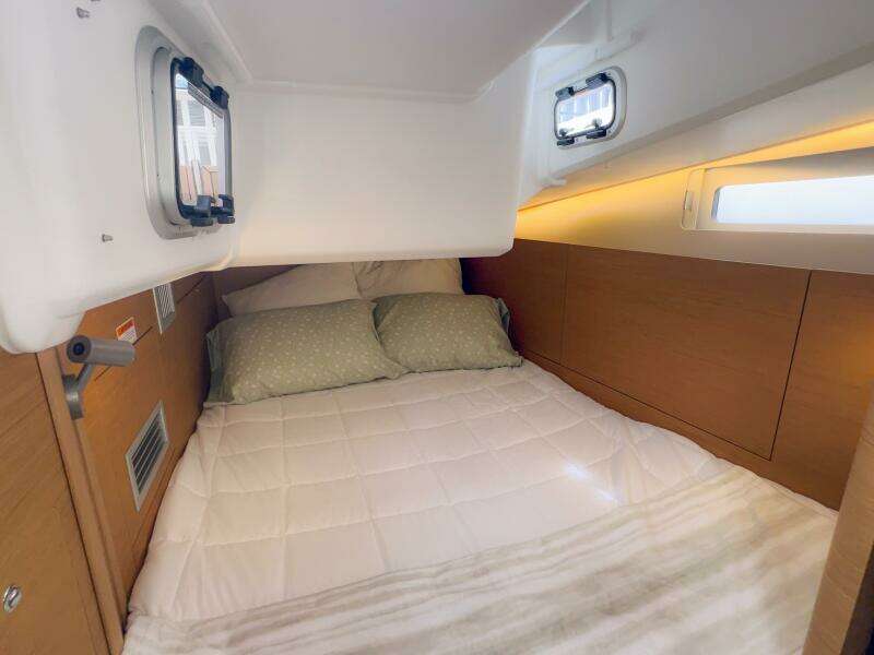 2024 Jeanneau Sun Odyssey 410 #345