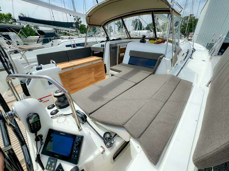 2023 Jeanneau Sun Odyssey 440 #442