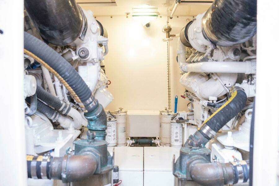 2006 Bertram 510 Convertible