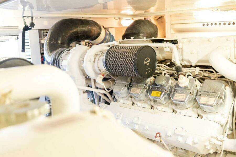 2006 Bertram 510 Convertible