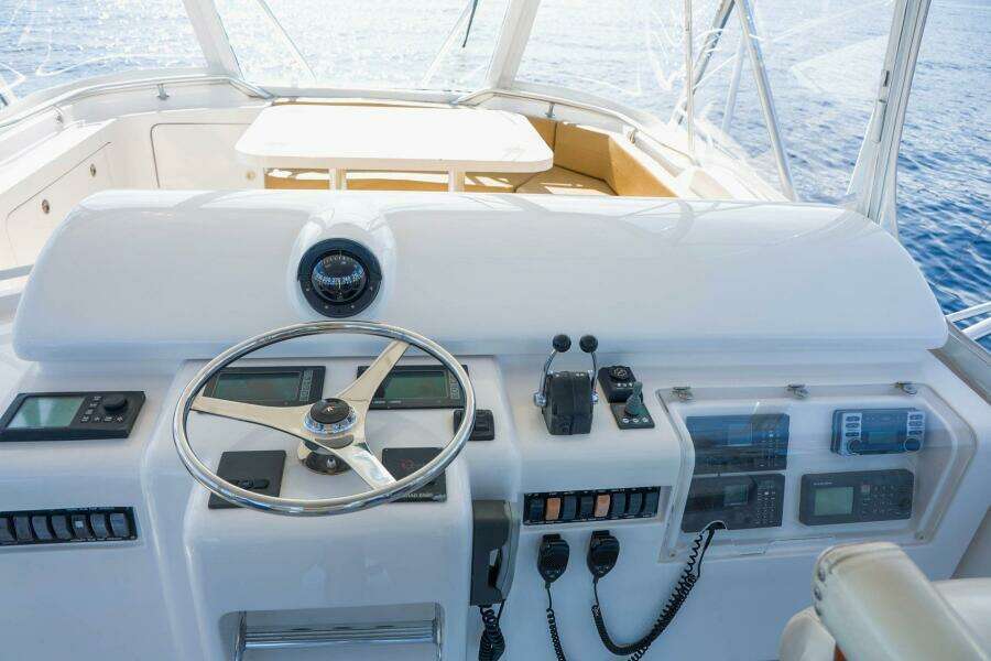 2006 Bertram 510 Convertible