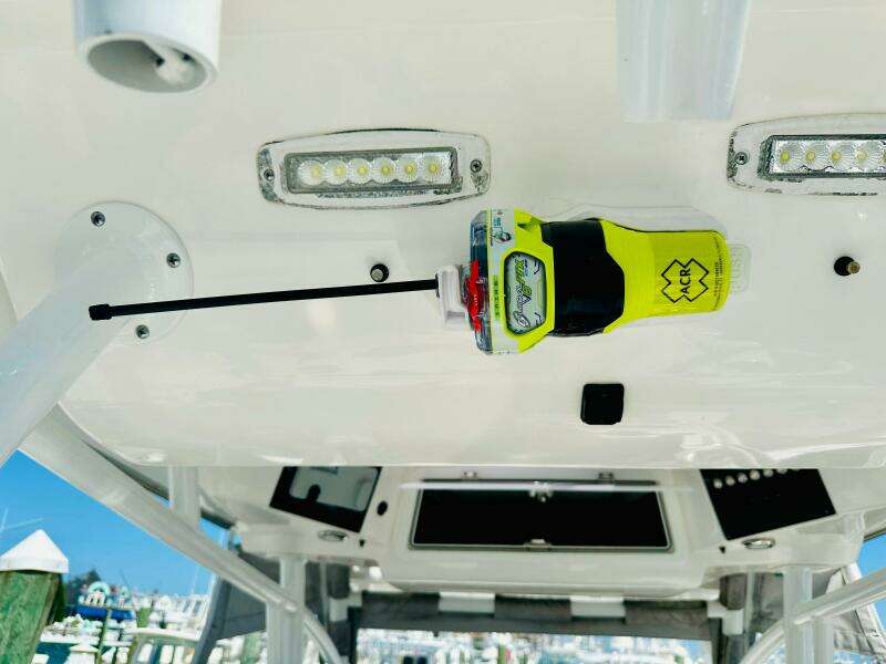 2019 Sea Fox 328 Commander