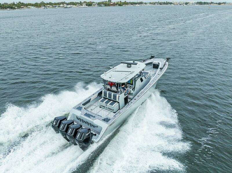 2020 Front Runner 39 CC