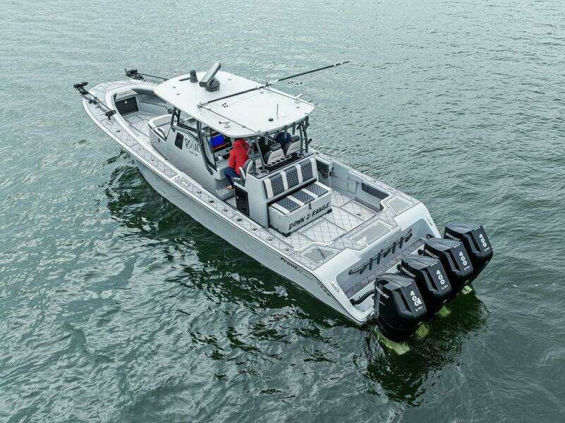 2020 Front Runner 39 CC