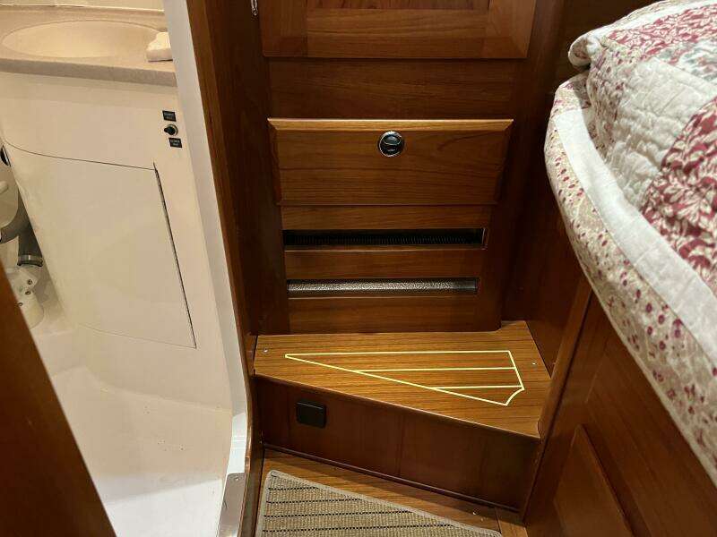 2003 Fantasi 44 Pilot House