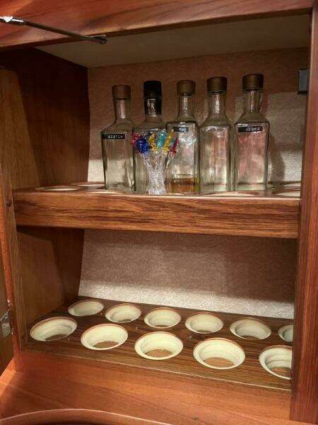 2003 Fantasi 44 Pilot House