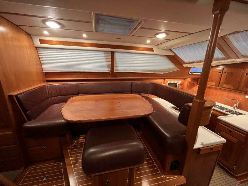 2003 Fantasi 44 Pilot House