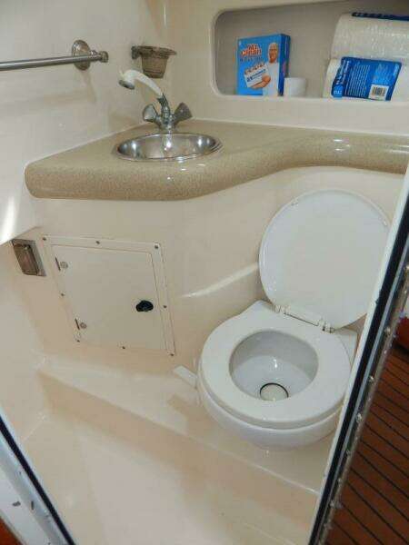 1998 Pursuit 3000 Express