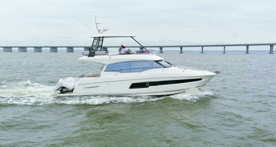 2023 Prestige 460 Flybridge "Pass-N-Bye"
