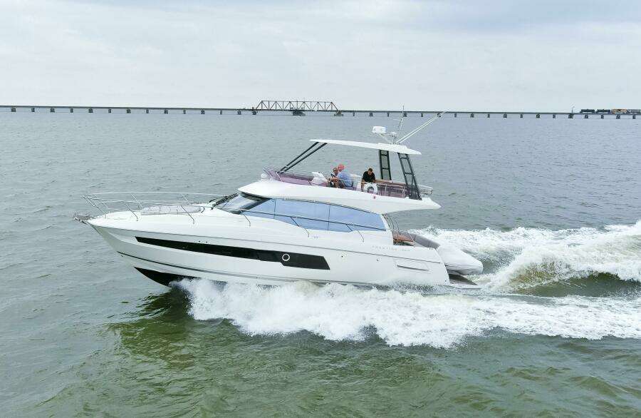 2023 Prestige 460 Flybridge "Pass-N-Bye"