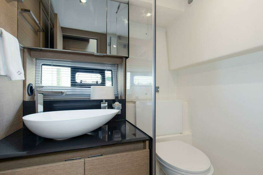 2023 Prestige 460 Flybridge "Pass-N-Bye"