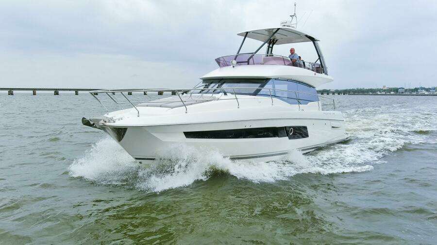 2023 Prestige 460 Flybridge "Pass-N-Bye"