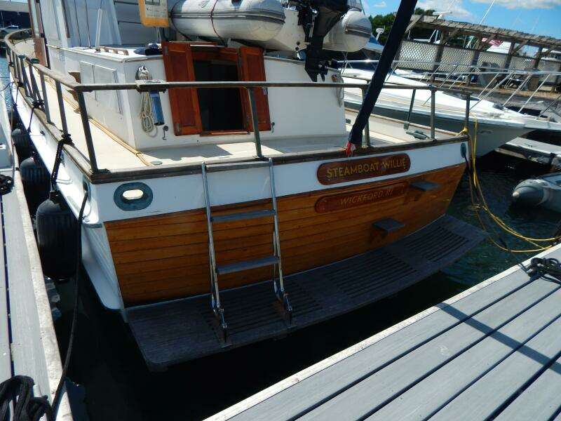 1976 Grand Banks 42 Classic