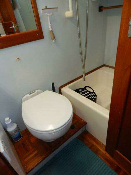 1976 Grand Banks 42 Classic