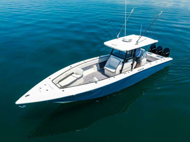 2020 Fountain 38 Center Console