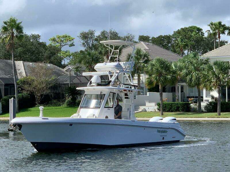 Everglades 32 Dauntless 325CC- Profile