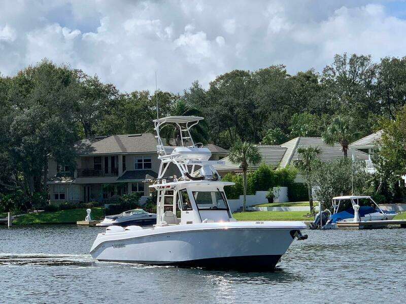Everglades 32 Dauntless 325CC- Profile