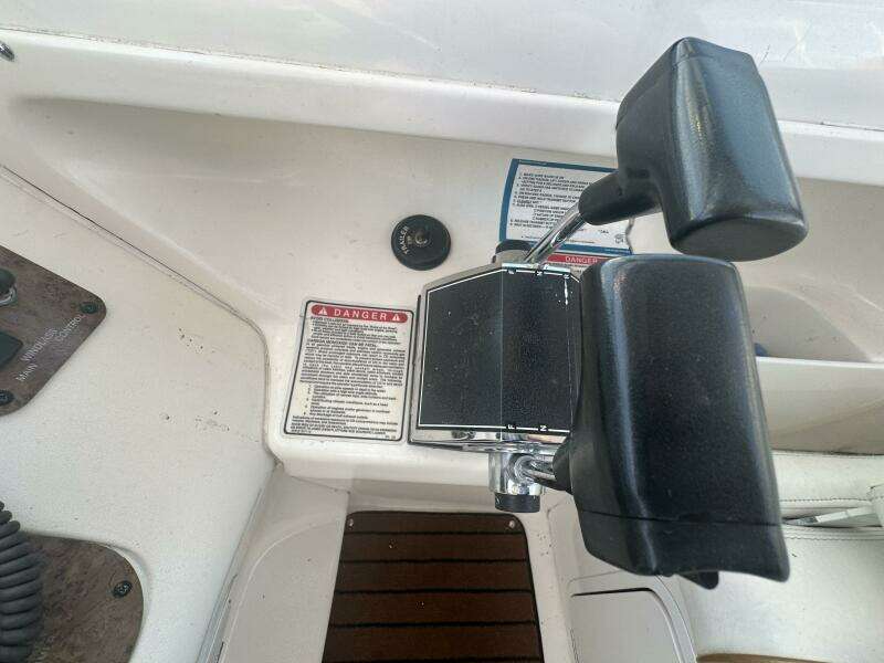 2000 Sea Ray 290