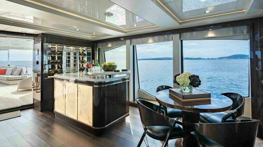 2016 Sunseeker Sunseeker 131 Yacht