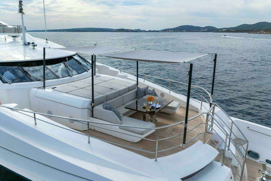 2016 Sunseeker Sunseeker 131 Yacht