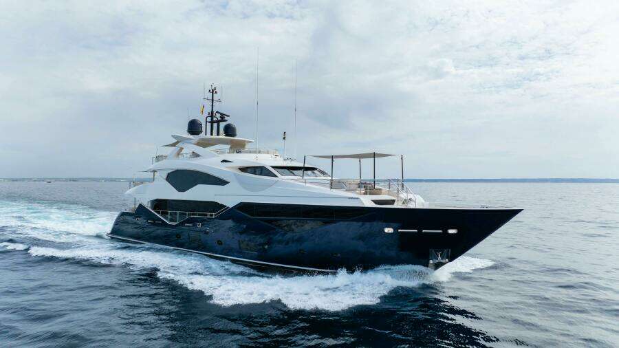 2016 Sunseeker Sunseeker 131 Yacht