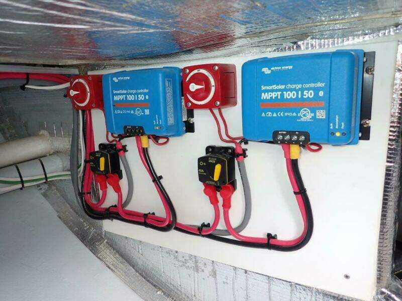 Launch 45 BLUE JACKET -Engine Room