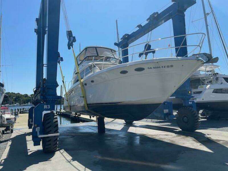 1999 Sea Ray 480 Sedan Bridge