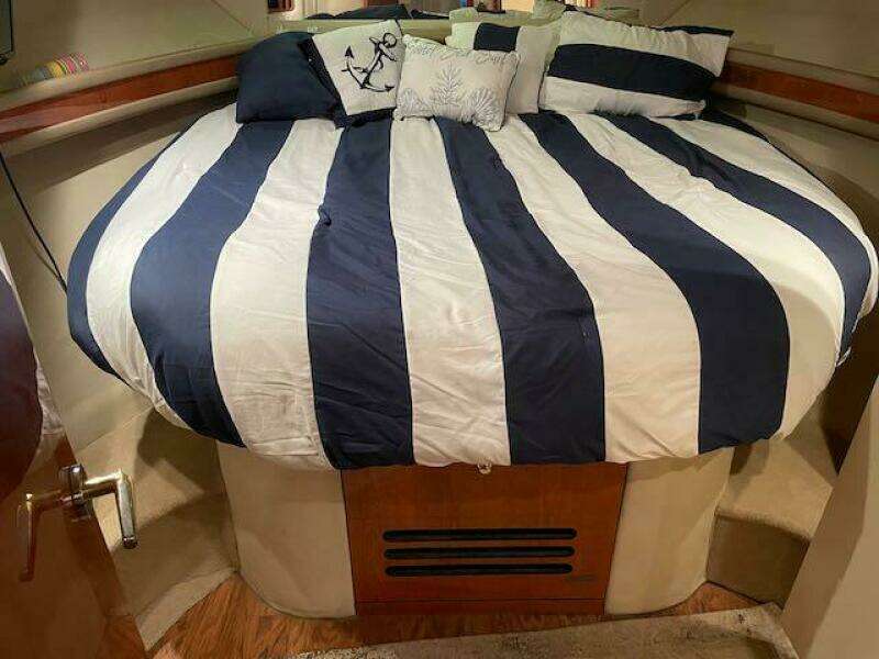 1999 Sea Ray 480 Sedan Bridge