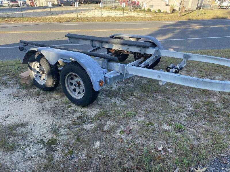 1999 Bayliner 2052 Trophy