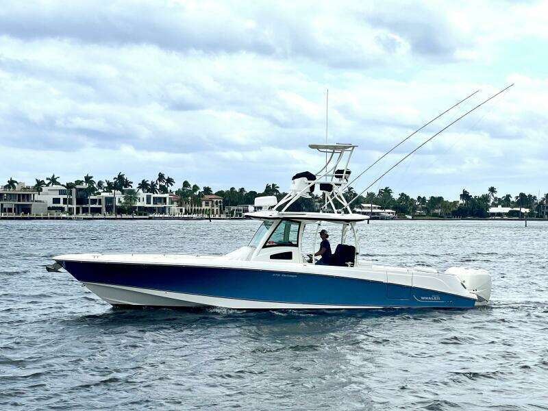 2013 Boston Whaler 370 Outrage