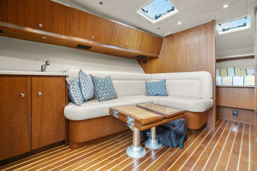 2007 Tiara Yachts 4200 Open