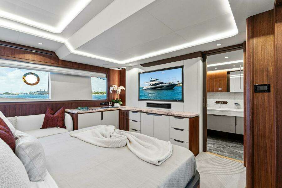 2024 Aquitalia Yachts Flybridge