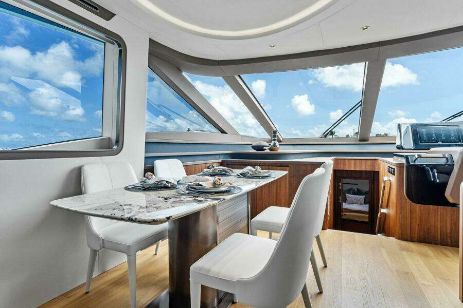2024 Aquitalia Yachts Flybridge