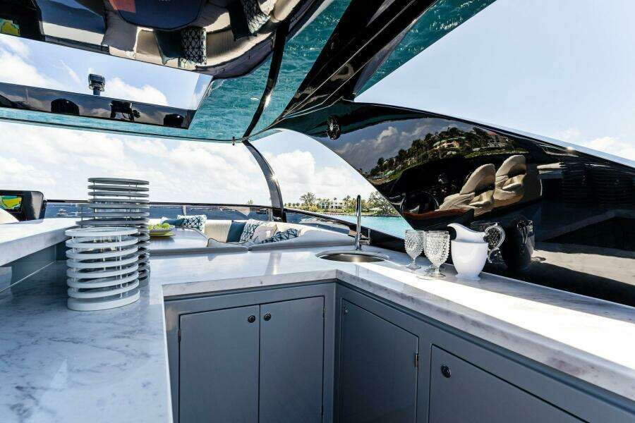 2024 Aquitalia Yachts Flybridge