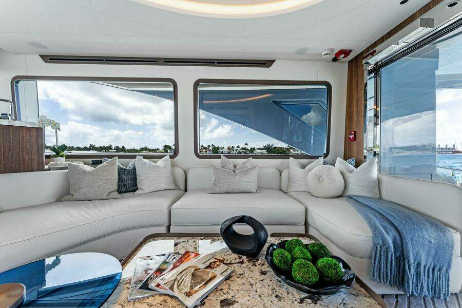 2024 Aquitalia Yachts Flybridge